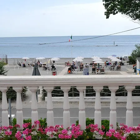 Stella - Casa Per Ferie Отель *