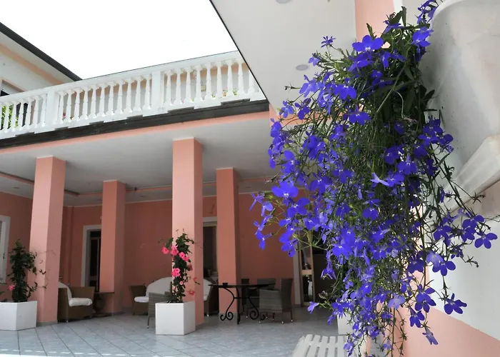 Stella - Casa Per Ferie Hotel *